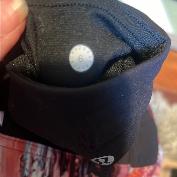 Lululemon Athletica Black and Pink Geometric Leggings - Picture 5 of 5